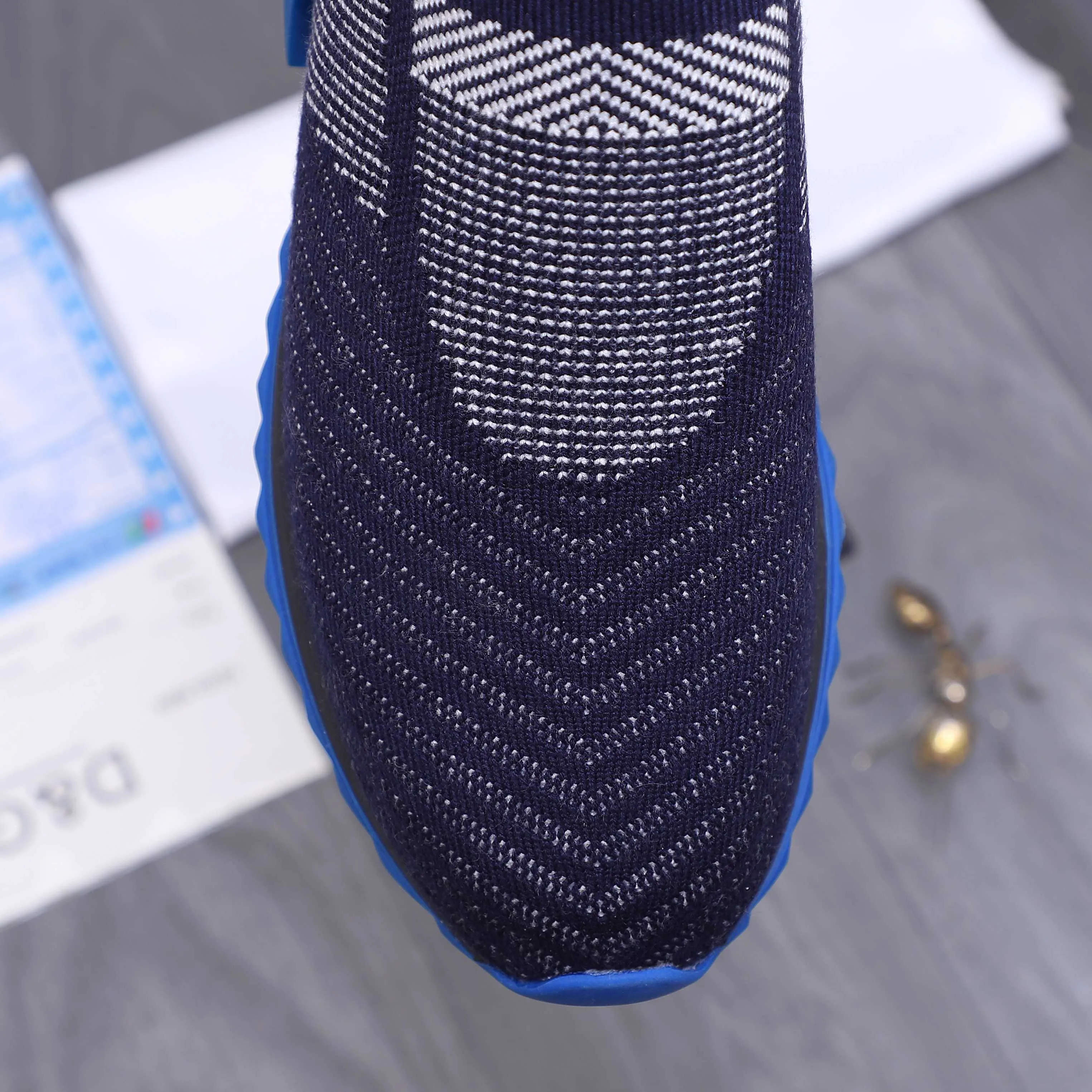 Men's shoes 💰p360 Product trademark: DG (Dolce & Gabbana) casual shoes for couples. Regular size: 36-46 (45.46 is custom-made and non-refundable) Product materials: Selected fly-knit breathable upper, cowhide insole, rubber outsole